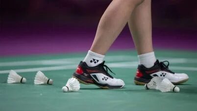 badminton shoes with ankle support