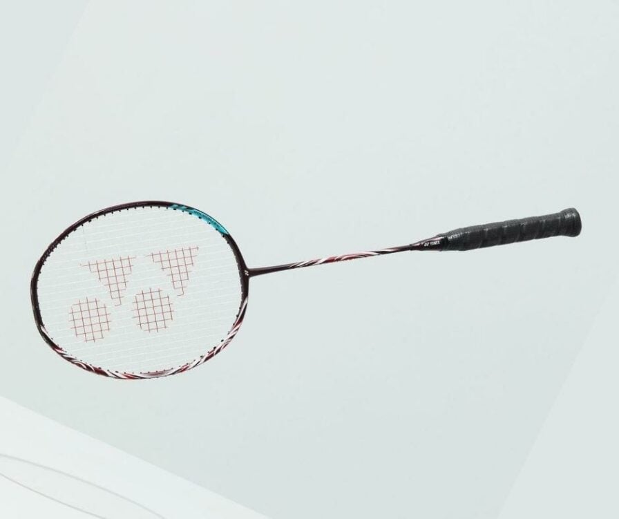 Astrox 100ZZ vs. 100XZ | Yonex badminton racket ⇒ Blog